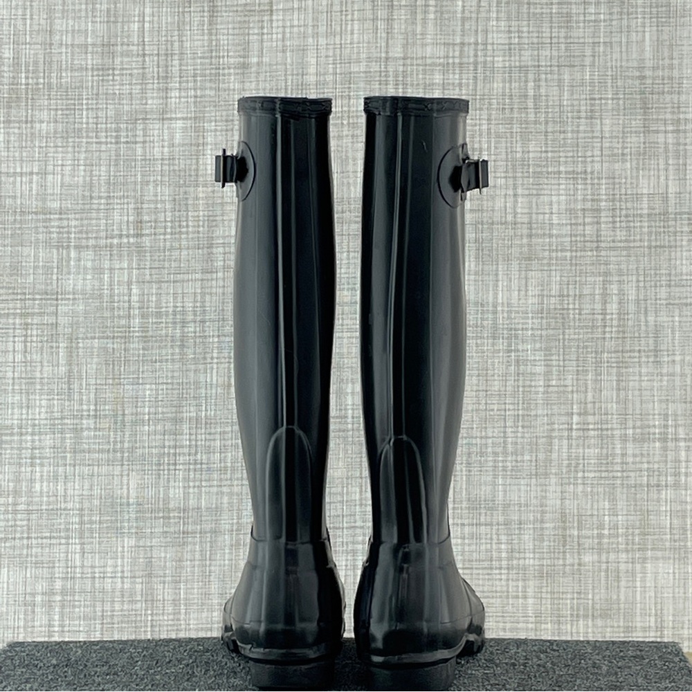 Hunter Women's Tall Black Rain Boots - Picture 3 of 10